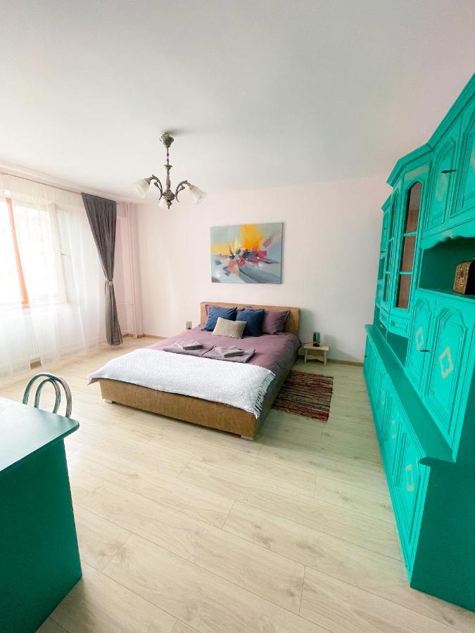 Apartament Spatios In Oradea Exterior foto